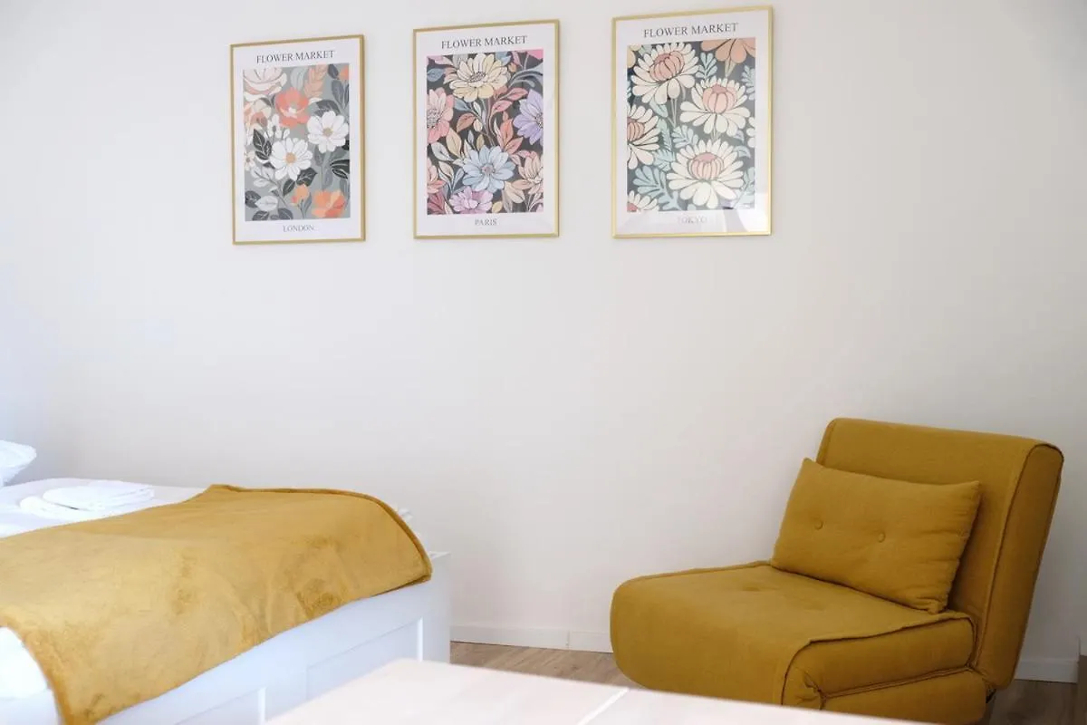 Neues Apartment Im Zentrum Von Graz Fuer 2 Personen Austria